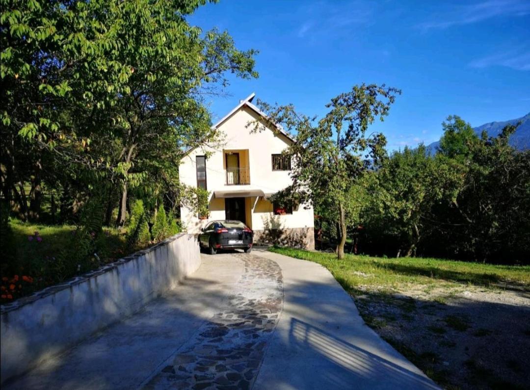 Vila Casa Flutar Moisei Exteriér fotografie